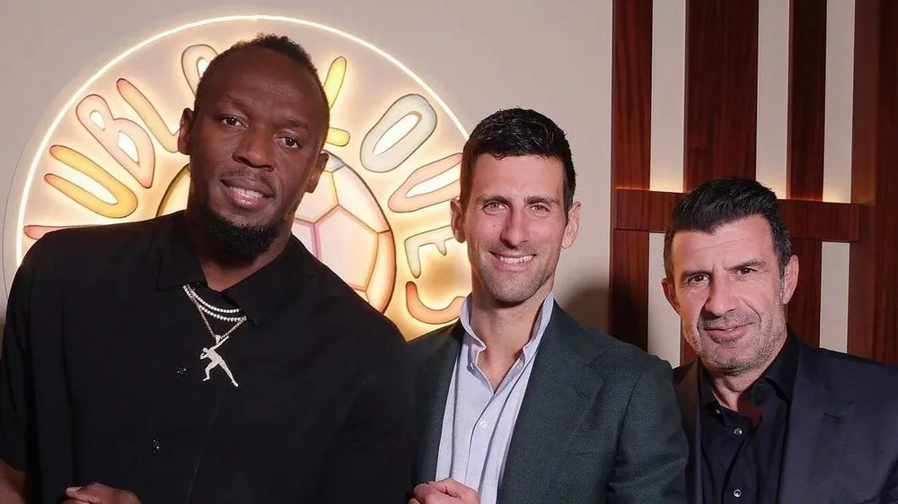 Djokovic cùng 2 cựu sao thể thao - Luis Figo và Usain Bolt trong một sự kiện công chúng gần đây