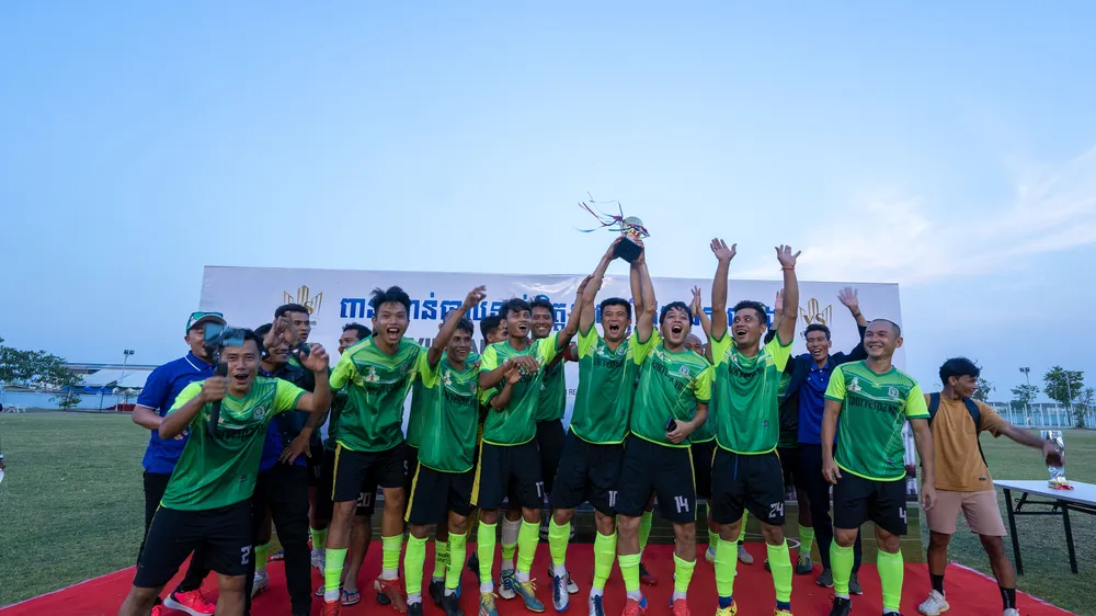 Khmer United FC của Việt Nam giành vị trí Á quân Cúp Vimean 2023 tại Campuchia