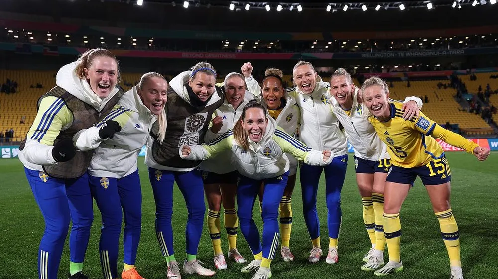 Rubensson (giữa) và các đồng đội ở World Cup nữ 2023