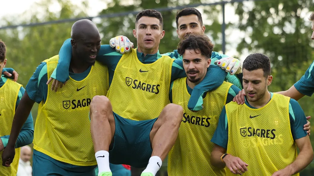 Ronaldo và các đồng đội cùng đoàn kết hướng đến "chuyện lớn"