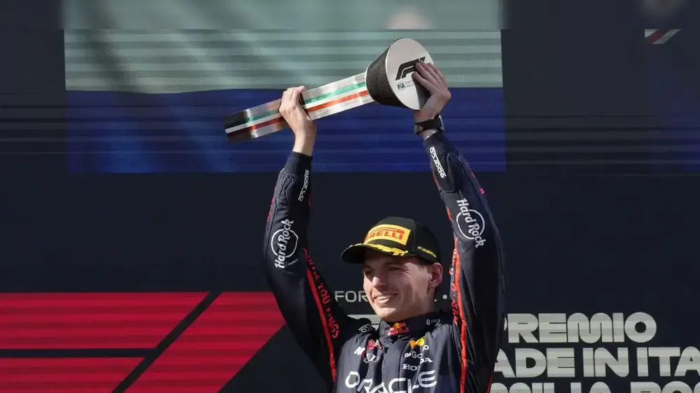 Verstappen đăng quang trên đất Ý hồi tuần trước