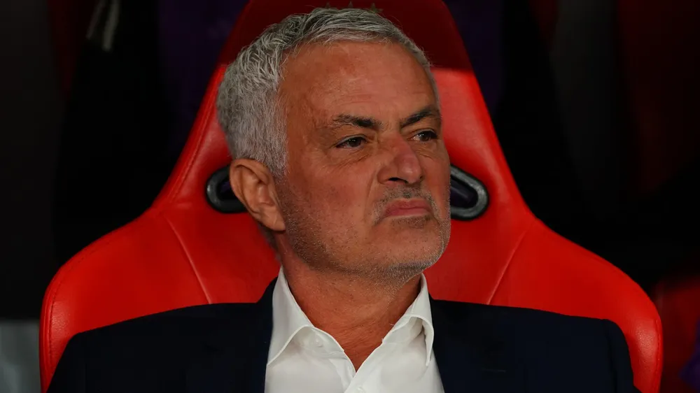 Mourinho chuẩn bị đối mặt đội bóng cũ