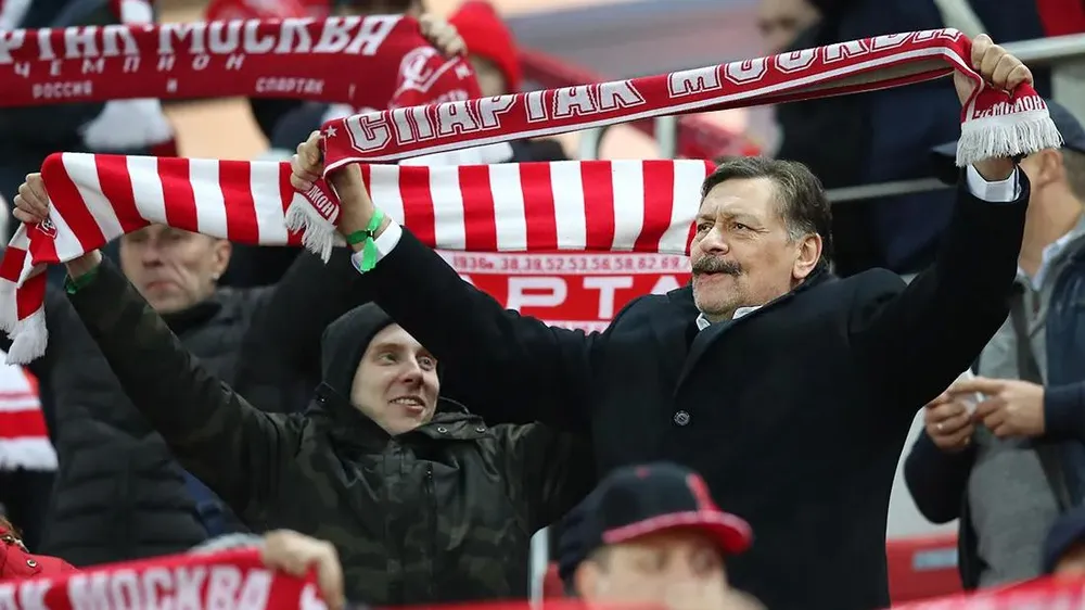 Diễn viên Razanov là fan nhiệt thành của Spartak (Ảnh: Sport24)