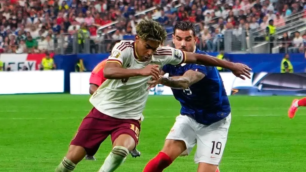 Yamal sẽ đối đầu Messi ở chung kết World Cup 2026 (Ảnh: THX)