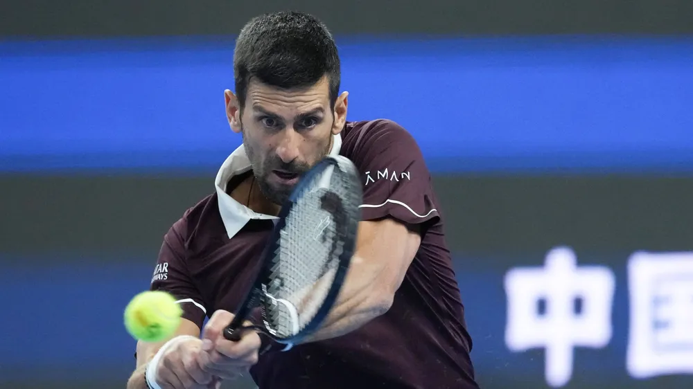 Djokovic vượt qua Zvere (Ảnh: THX)