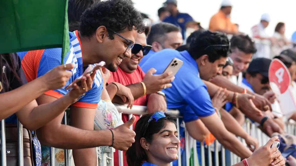 Ngôi sao cricket nữ của Ấn Độ - Nandani Sharma và NHM ở ASIAD 20 (Ảnh: THX)