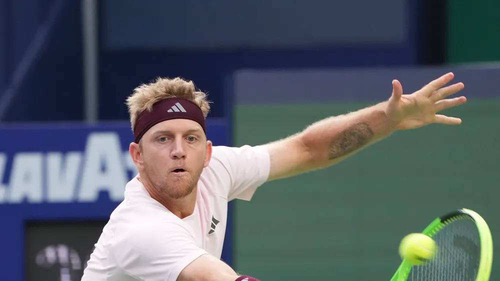 Davidovich Fokina lọt vào chung kết Shanghai Masters (Ảnh: THX)