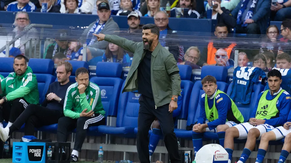 HLV Muslic của Schalke 04 (Ảnh: THX)