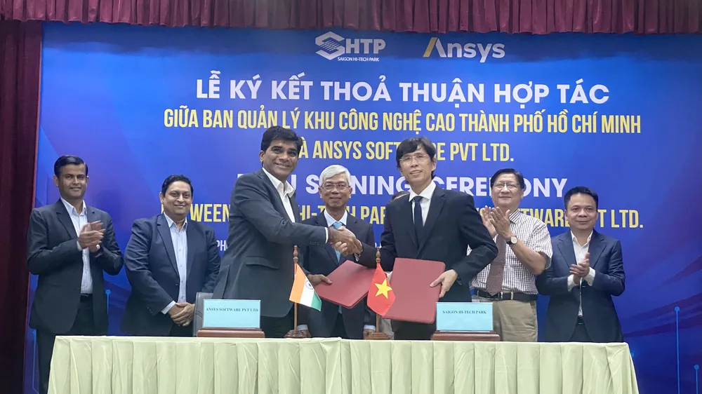 Hợp tác phát triển ngành công nghiệp vi mạch bán dẫn tại Việt Nam