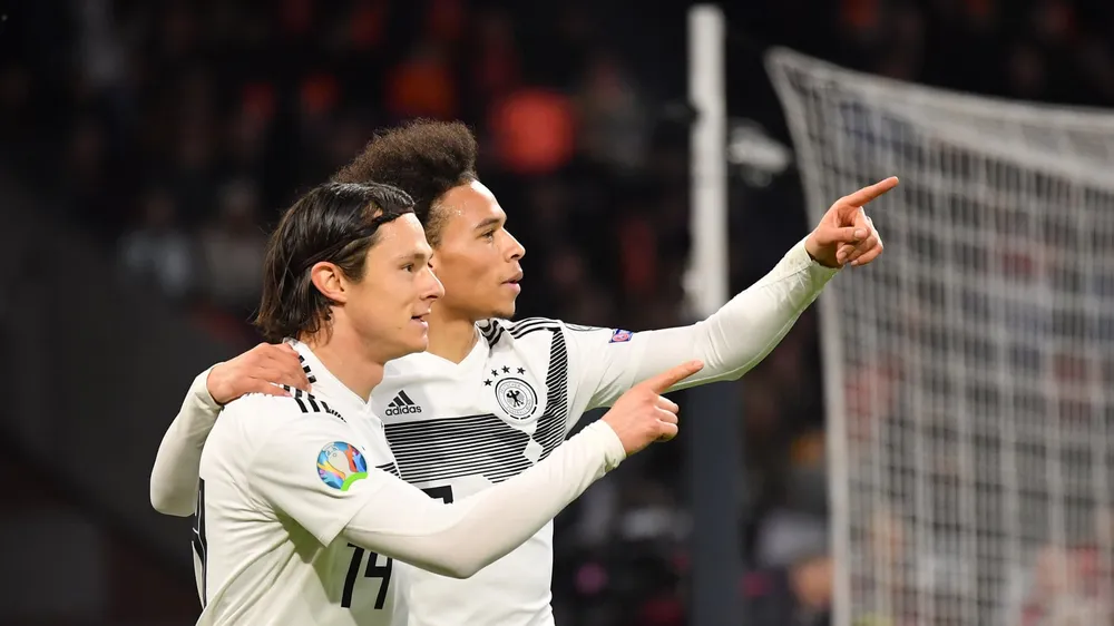 Leroy Sane và Nico Schulz