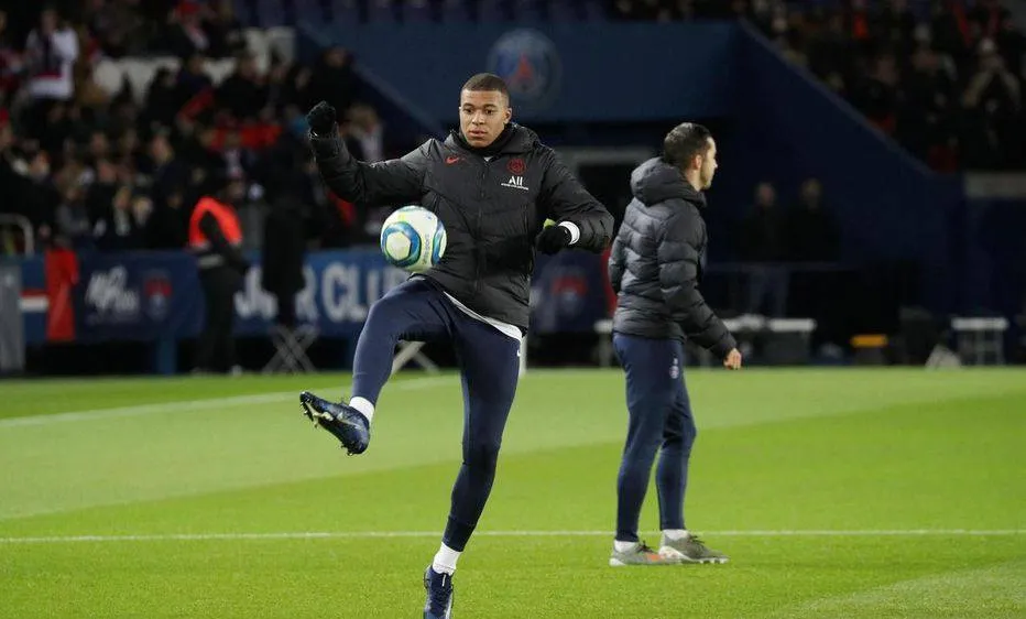 Kylian Mbappe đã hết sốt và trở lại tập luyện đầy đủ