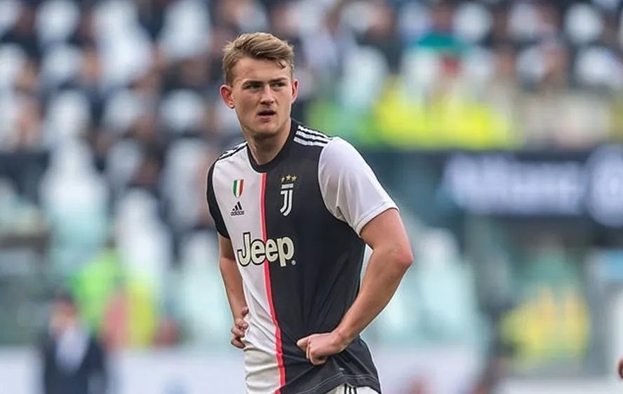 Những cầu thủ Serie A đang được Manchester United dòm ngó