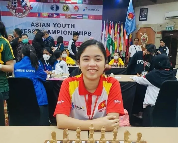 Hồng Nhung đã giành được tấm HCV cờ nhanh ở nhóm tuổi U16 nữ tại giải. Ảnh: Vietnamchess