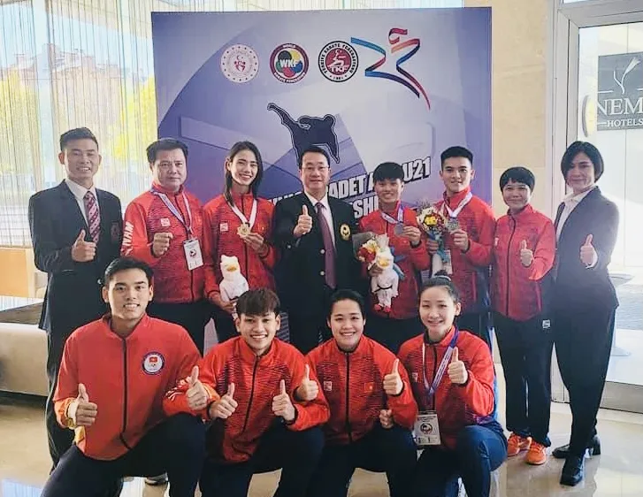 Đội karate trẻ Việt Nam tại giải trẻ thế giới năm nay. Ảnh: VSH