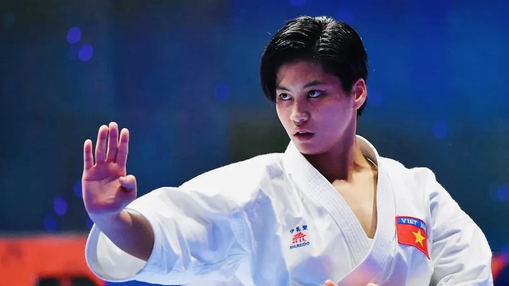 Nữ võ sĩ Phương Quỳnh giành tấm HCB bài kata cá nhân nữ. Ảnh: WKF