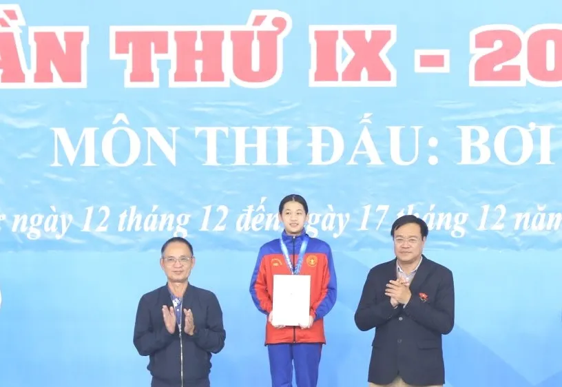 Gương mặt trẻ 13 tuổi Thúy Hiền của bơi Quân đội đã có kết quả tốt tại Đại hội thể thao toàn quốc lần 9-2022. Ảnh: LƯỢNG LƯỢNG