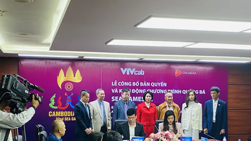Các bên đã thực hiện ký kết về bản quyền truyền hình SEA Games 32. Ảnh: MINH CHIẾN
