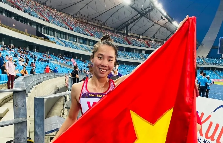 Tuyển thủ điền kinh Nguyễn Thị Hằng khi thi đấu tại SEA Games 32. Ảnh: MINH MINH