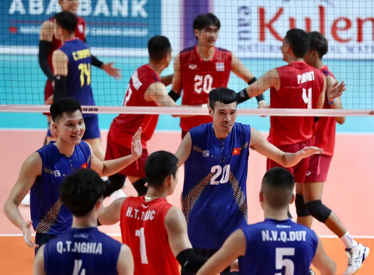 Phụ công Cù Văn Hoàn (20) vắng mặt ở AVC Challenge Cup 2023. Ảnh: D.P