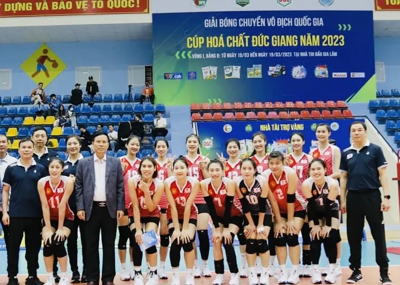 Đội nữ Bộ tư lệnh Thông tin đang tìm nguồn tài trợ từ đó sẽ có cơ hội để thuê cầu thủ ngoại. Ảnh: BTLTT