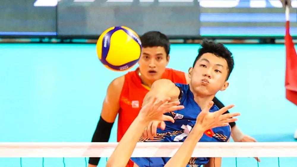 Trương Thế Khải đang chơi tốt tại AVC Challenge Cup 2023 cùng đội tuyển bóng chuyền nam Việt Nam. Ảnh: AVC