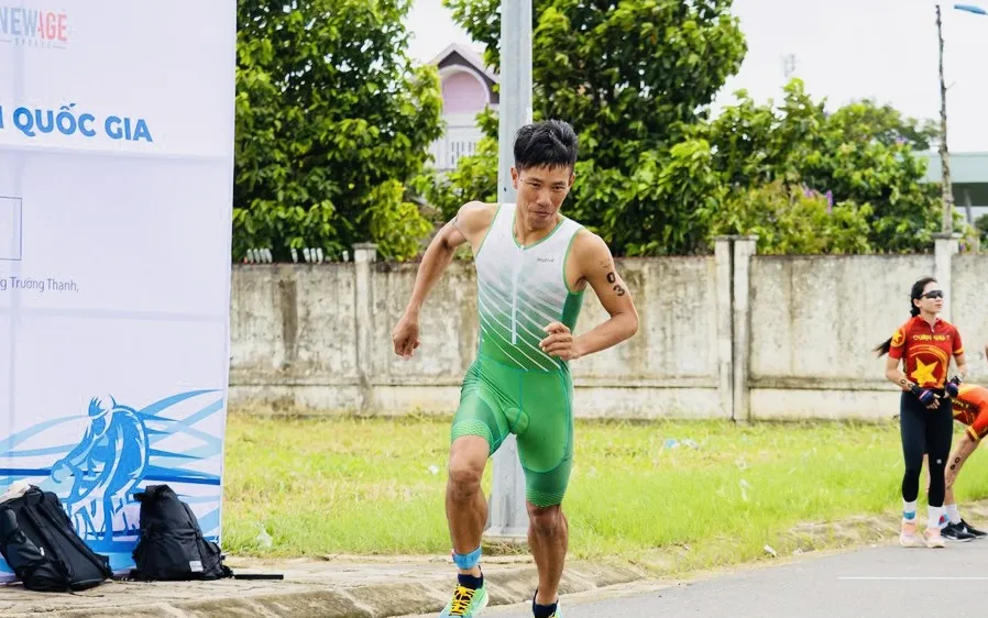 VĐV Nguyễn Anh Trí thi đấu trong ngày 30-7 để có tấm HCV quan trọng ở duathlon nam. Ảnh: BTC