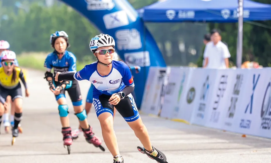 VĐV trẻ đã thi đấu roller sports rất hấp dẫn tại giải lần này. Ảnh: MINH MINH