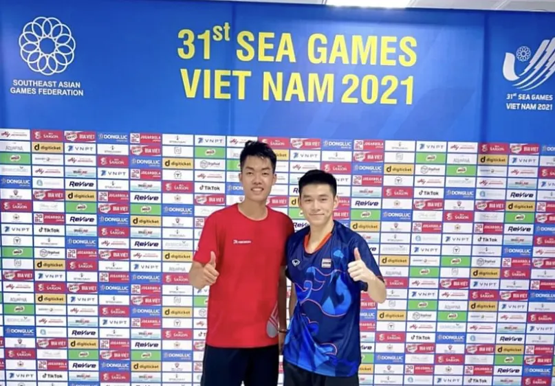 Lê Đức Phát và nhà vô địch thế giới 2023 Kunlavut Vitidsarn từng đọ sức với nhau tại SEA Games 31. Ảnh: ĐỨC PHÁT