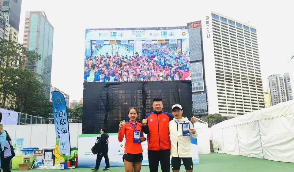 Hoàng Nguyên Thanh và Hoàng Thị Ngọc Hoa đã thi đấu marathon châu Á 2024. Ảnh: NGUYÊN THANH