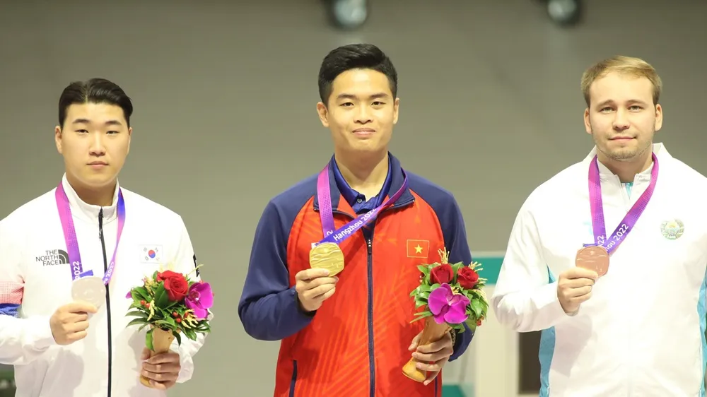 Xạ thủ Phạm Quang Huy đang nỗ lực giành thêm thành tích tốt hơn sau ASIAD 19, đặc biệt là kết quả ở vòng loại Olympic. Ảnh: LƯỢNG LƯỢNG