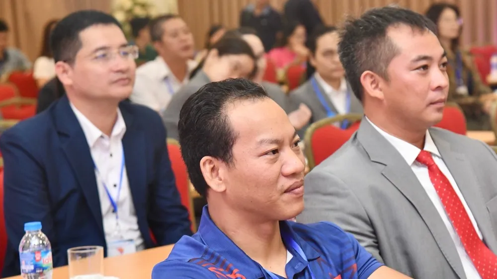 Lực sỹ thể thao người khuyết tật Lê Văn Công là ủy viên ban chấp hành Hiệp hội thể thao Paralympic Việt Nam nhiệm kỳ 6. Ảnh: THÁI DƯƠNG