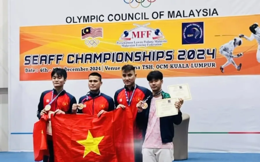 Các kiếm thủ của Việt Nam giành được huy chương quan trọng tại giải vô địch Đông Nam Á 2024. Ảnh: NGUYỄN LÊ