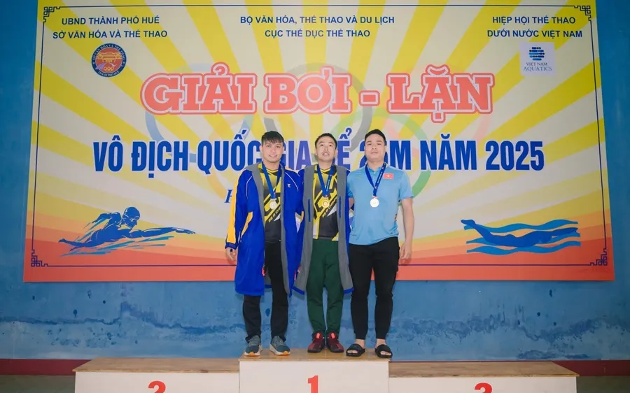 VĐV lặn của TPHCM đang thi đấu xuất sắc để có vị trí dẫn đầu tổng sắp huy chương tại giải. Ảnh: VASA
