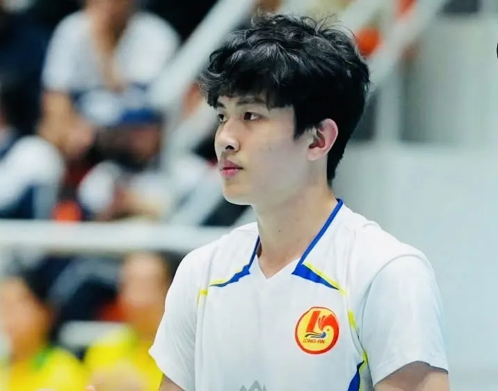 Đội nam Long An bất ngờ giành được chiến thắng đầu tiên trước á quân Sanest Khánh Hòa. Ảnh: VFV