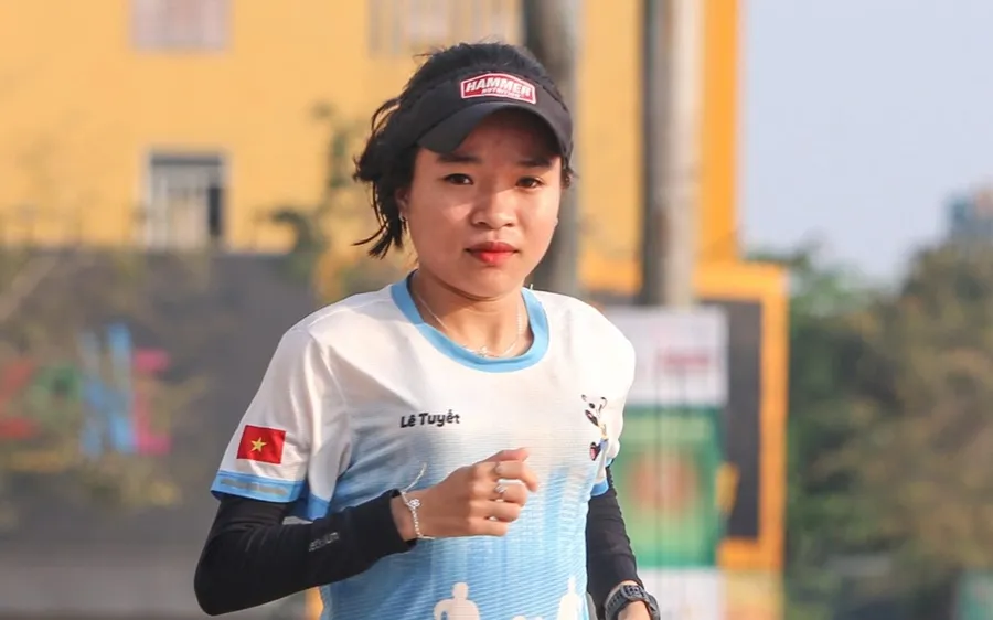 Lê Thị Tuyết đang tập luyện tại Quảng Trị để sẵn sàng vào thi đấu. Ảnh: TP