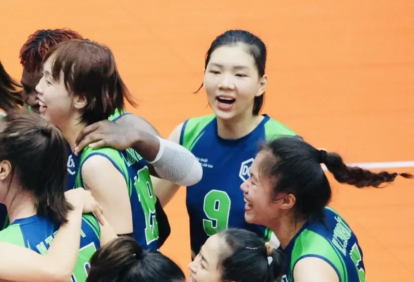 Phụ công Bích Thủy (9) không được đội bóng nào chọn trong kỳ try-out ở ngày 11-4. Ảnh: DŨNG PHƯƠNG
