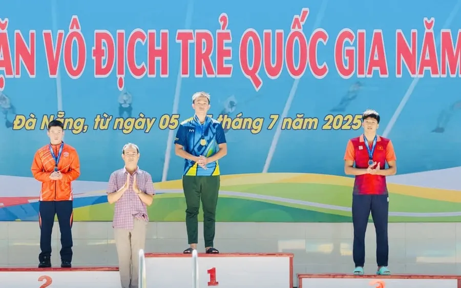 VĐV lặn trẻ của TPHCM đã thi đấu đạt kết quả tốt để dẫn đầu toàn giải năm nay. Ảnh: VASA
