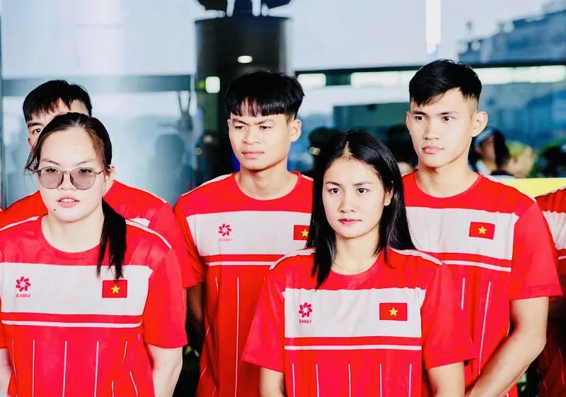 Kình ngư Võ Thị Mỹ Tiên và các đồng đội sẽ thi đấu những nội dung đầu tiên trong ngày 10-12. Ảnh: VASA