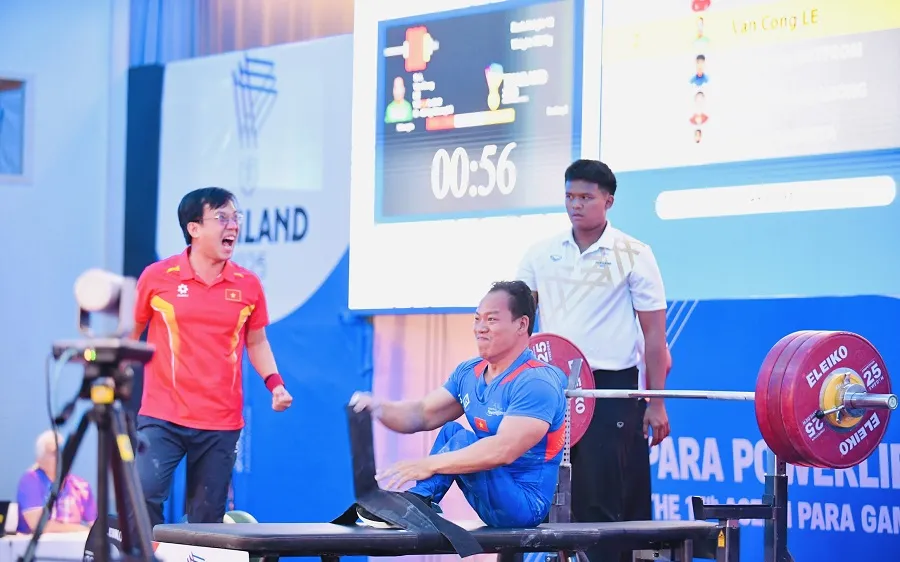 Lê Văn Công giành chiến thắng tại ASEAN Para Games 13. Ảnh: THÁI DƯƠNG