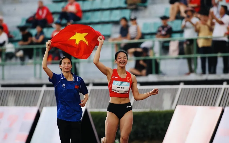 Bùi Thị Kim Anh và Dương Thị Thảo sẽ thi đấu giải vô địch trong nhà châu Á 2026. Ảnh: DŨNG PHƯƠNG