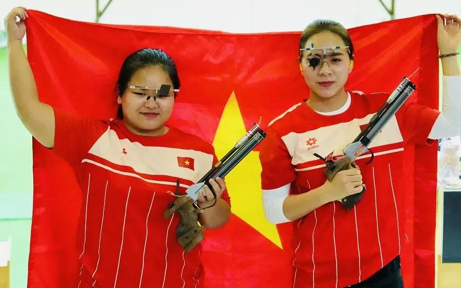 Nguyễn Thùy Trang và Trịnh Thu Vinh là 2 xạ thủ hàng đầu trong các nội dung súng ngắn của Việt Nam. Ảnh: DP