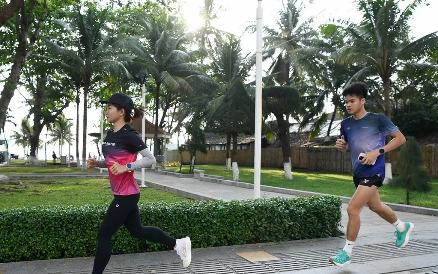 Nguyễn Thị Oanh tập luyện trước khi thi đấu chính thức ở Nha Trang (Khánh Hòa). Ảnh: NHƯ Ý