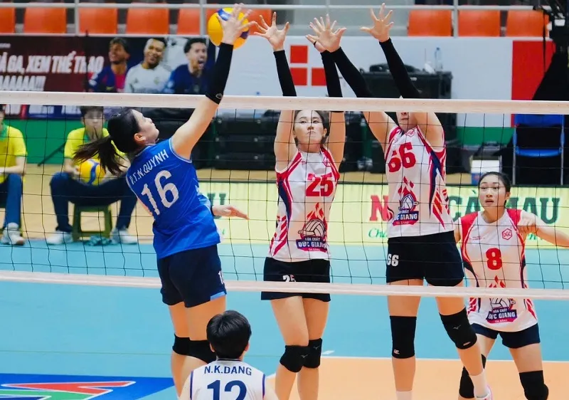 Đội nữ Hà Nội và Hóa chất Đức Giang có cơ hội đọ sức tại trận chung kết ở Phú Thọ. Ảnh; VFV
