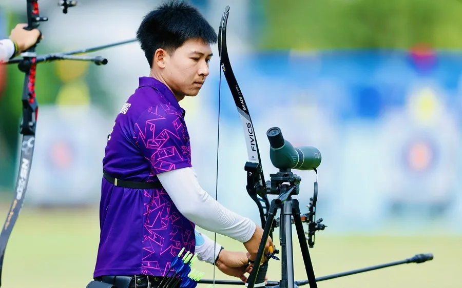 Cung thủ Lê Quốc Phong của đội tuyển bắn cung Việt Nam. Ảnh: DŨNG PHƯƠNG