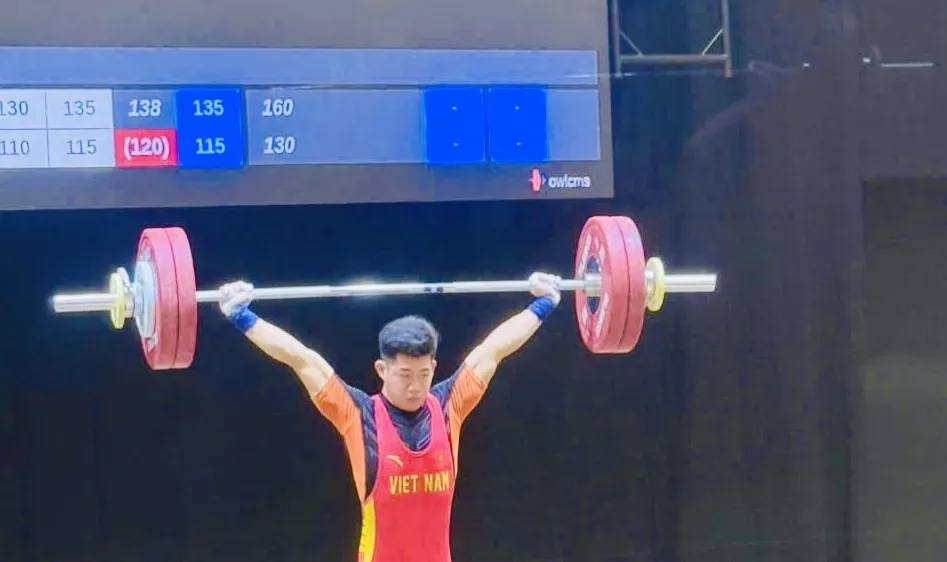Lực sĩ Trần Minh Trí là thành viên thi đấu giải châu Á 2026 tại Ấn Độ. Ảnh: MINH MINH