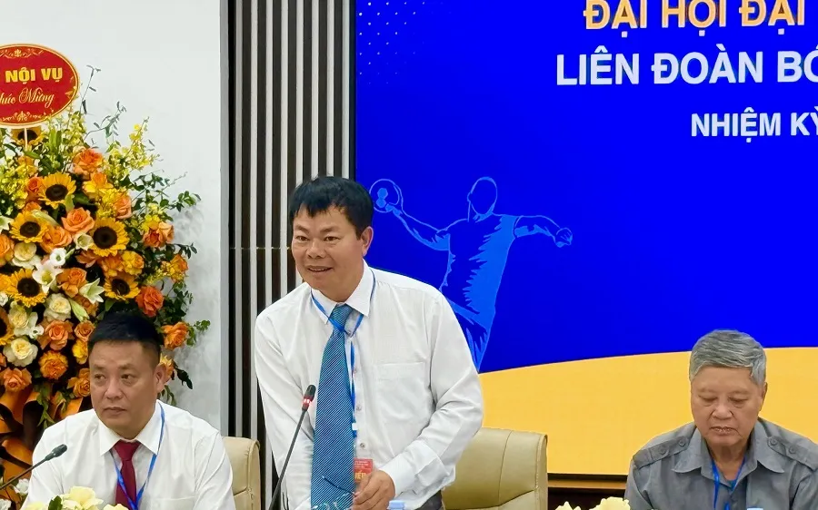 Ông Hứa Xuân Sinh được bầu là tân Chủ tịch Liên đoàn bóng ném Việt Nam. Ảnh: MINH CHIẾN