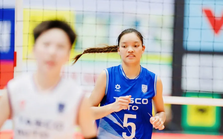 Cầu thủ Ánh Thảo bắt đầu tập huấn cùng đội tuyển bóng chuyền nữ U18 Việt Nam sau Cúp VTV9-Bình Điền 2026. Ảnh: DŨNG PHƯƠNG