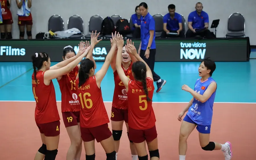Đội nữ U18 Việt Nam đã giành chiến thắng dễ dàng trước U18 Đài Bắc Trung Hoa. Ảnh: AVC