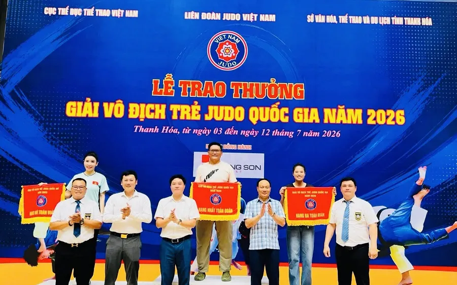 Các đơn vị dẫn đầu thành tích tại giải vô địch trẻ quốc gia 2026. Ảnh: NGUYỄN HỮU