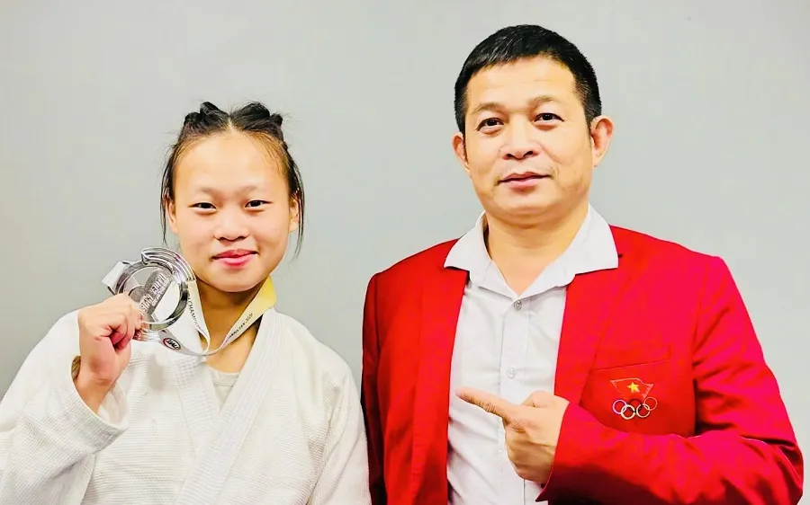 VĐV jujitsu trẻ Việt Nam đã tập trung thi đấu tại giải vô địch trẻ châu Á 2026 và giành được huy chương. Ảnh: BÙI TIẾN